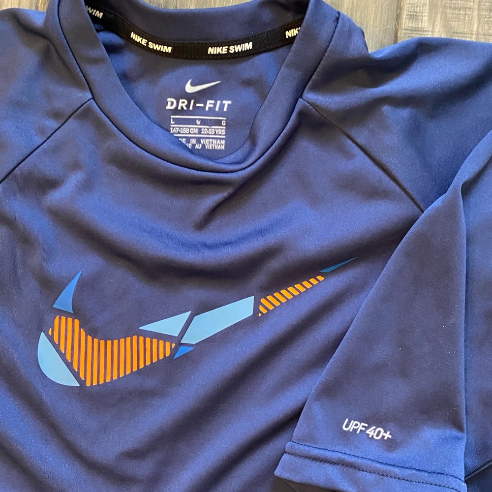 Nike Swim Rash Guard - Picture 2 of 2